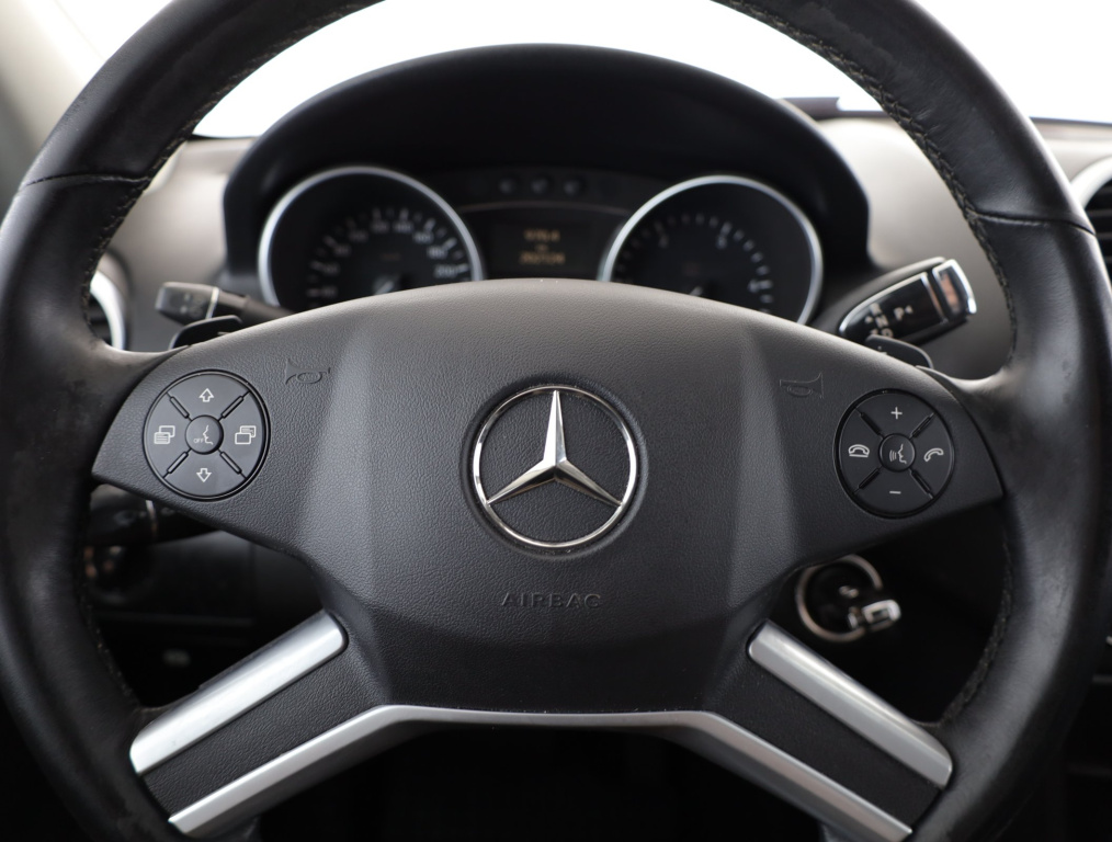 Mercedes-Benz ML