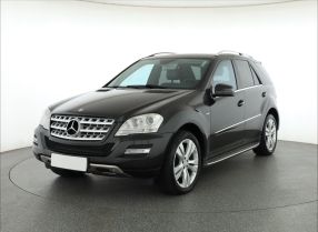 Mercedes-Benz ML - 2010