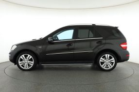 Mercedes-Benz ML - 2010