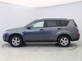 Mitsubishi Outlander - 2009