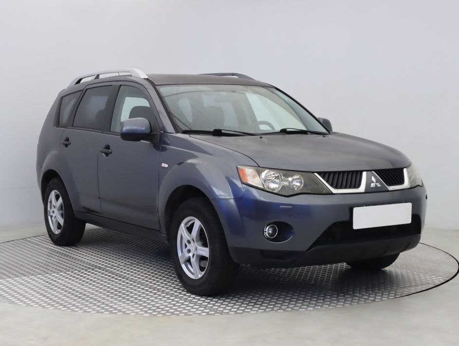 Mitsubishi Outlander - 2009