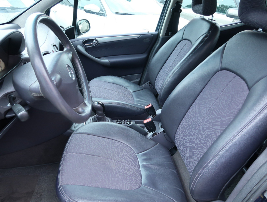 Mercedes-Benz A