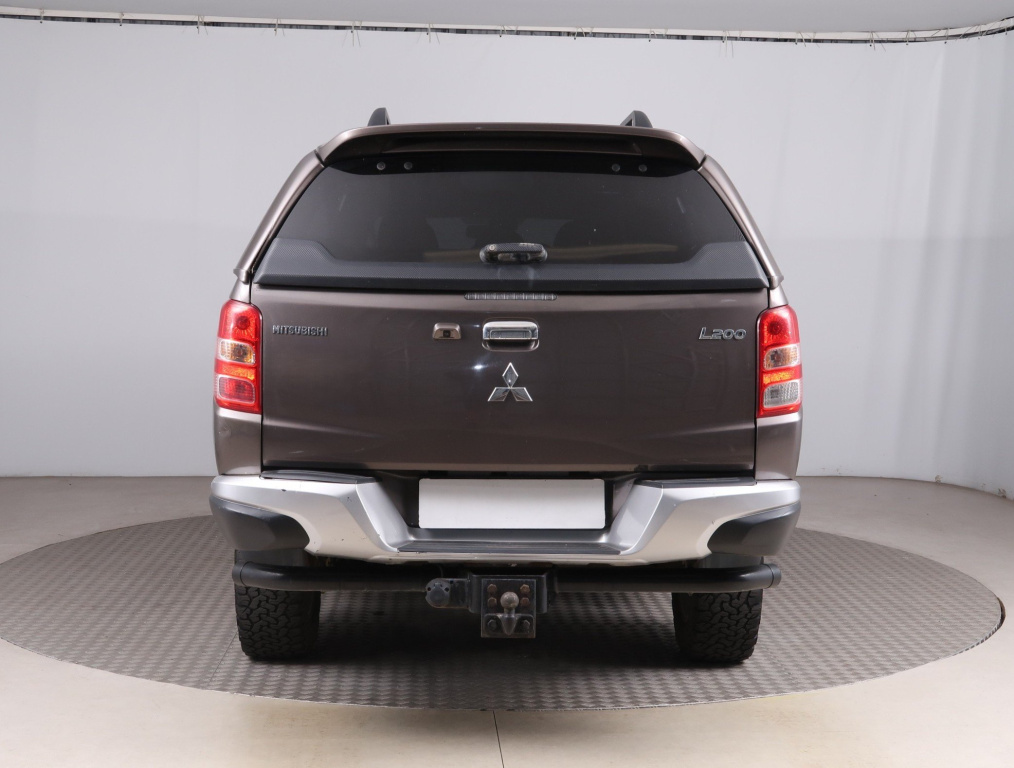 Mitsubishi L200