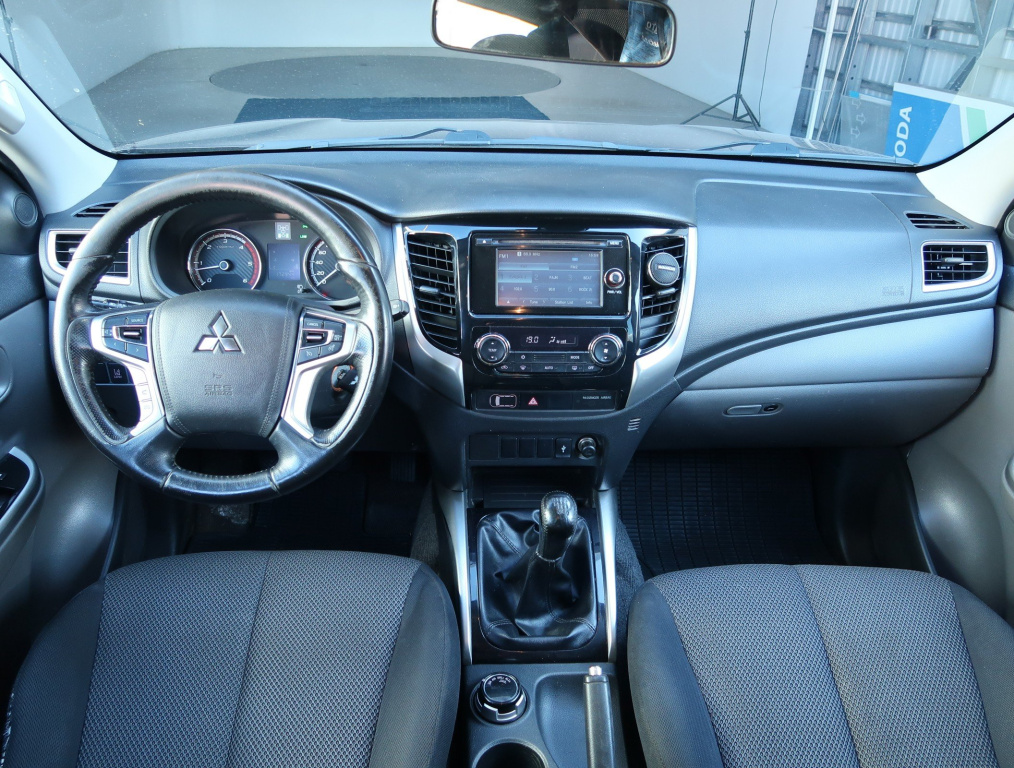 Mitsubishi L200