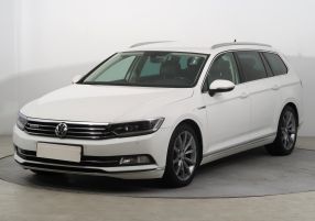 Volkswagen Passat - 2015