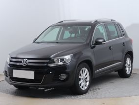 Volkswagen Tiguan - 2012