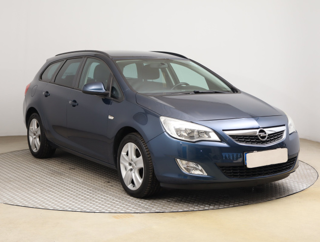 Opel Astra 2011