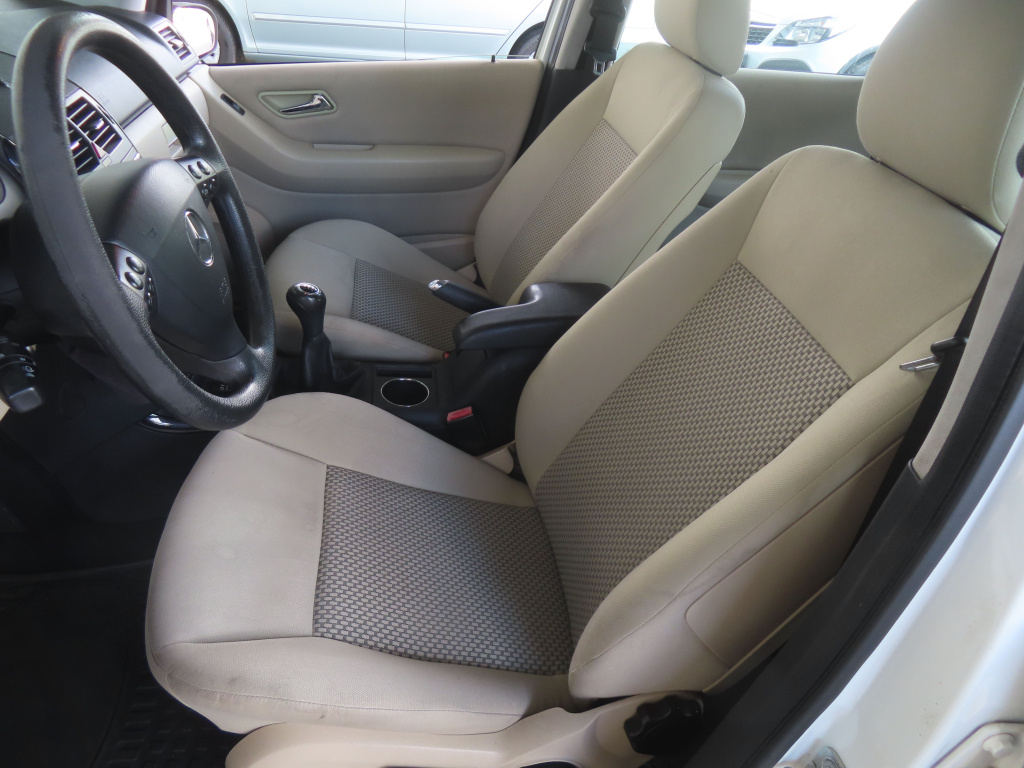 Mercedes-Benz A