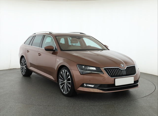 Škoda Superb 2016