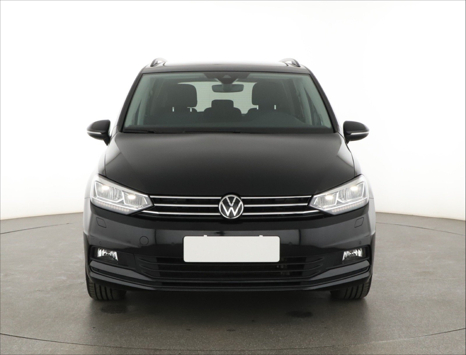 Volkswagen Touran - 2023