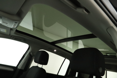 Volkswagen Touran - 2023