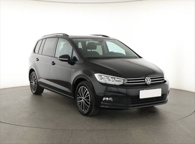 Volkswagen Touran 2023