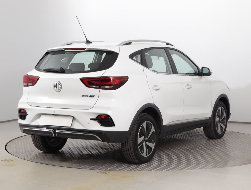 MG ZS SUV