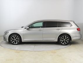 Volkswagen Passat - 2015
