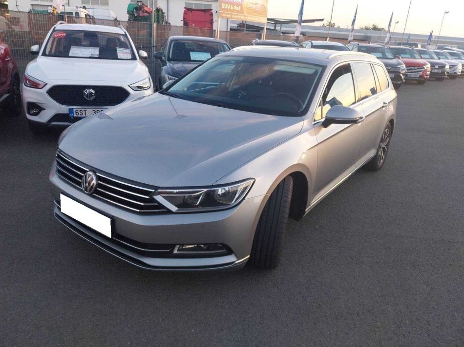 Volkswagen Passat - 2015