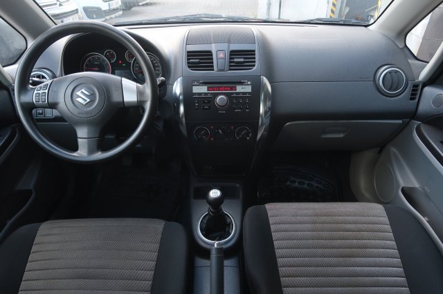 Suzuki SX4