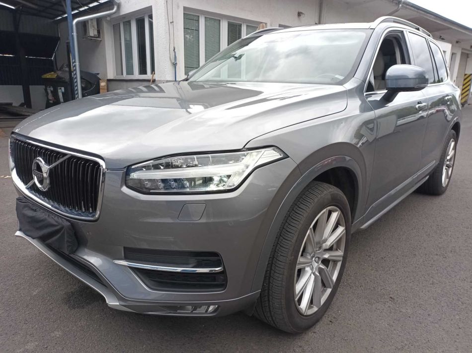 Volvo XC90 - 2015