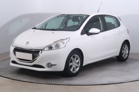 Peugeot 208 - 2015
