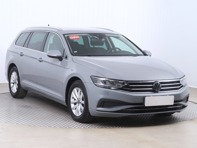 Volkswagen Passat 2022