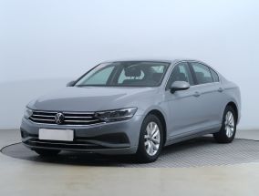 Volkswagen Passat - 2022