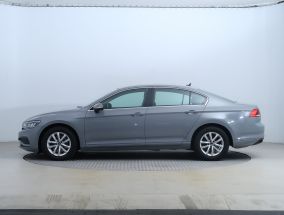 Volkswagen Passat - 2022