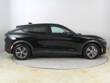Ford Mustang Mach-E - 2022
