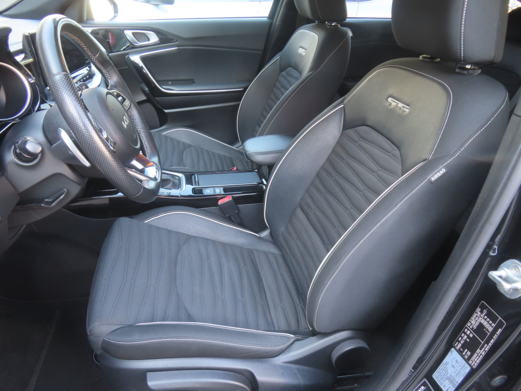Kia ProCeed