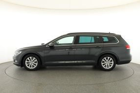 Volkswagen Passat - 2016