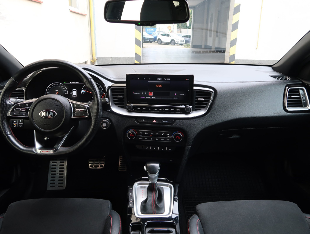 Kia ProCeed