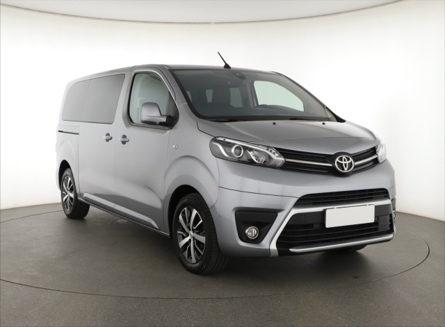Toyota Proace Verso 2023