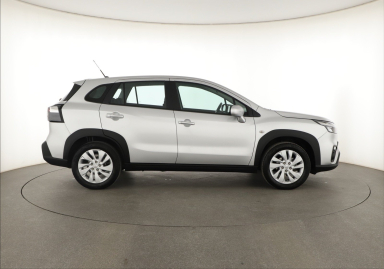 Suzuki SX4 S-Cross - 2024