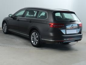 Volkswagen Passat - 2015
