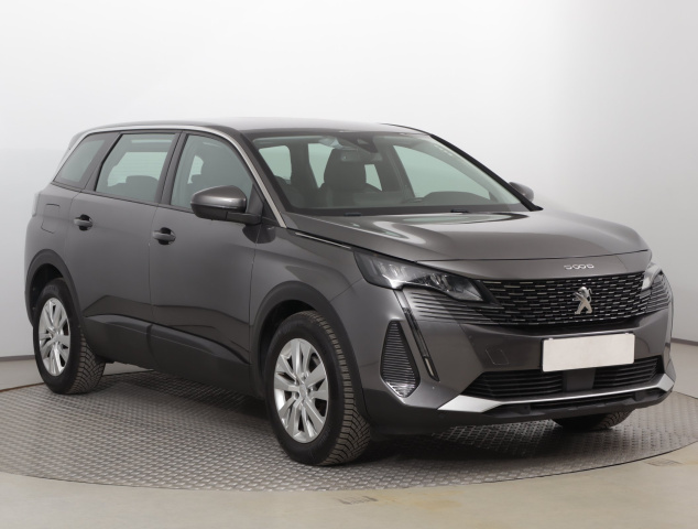 Peugeot 5008 2021