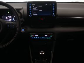 Toyota Yaris - 2021