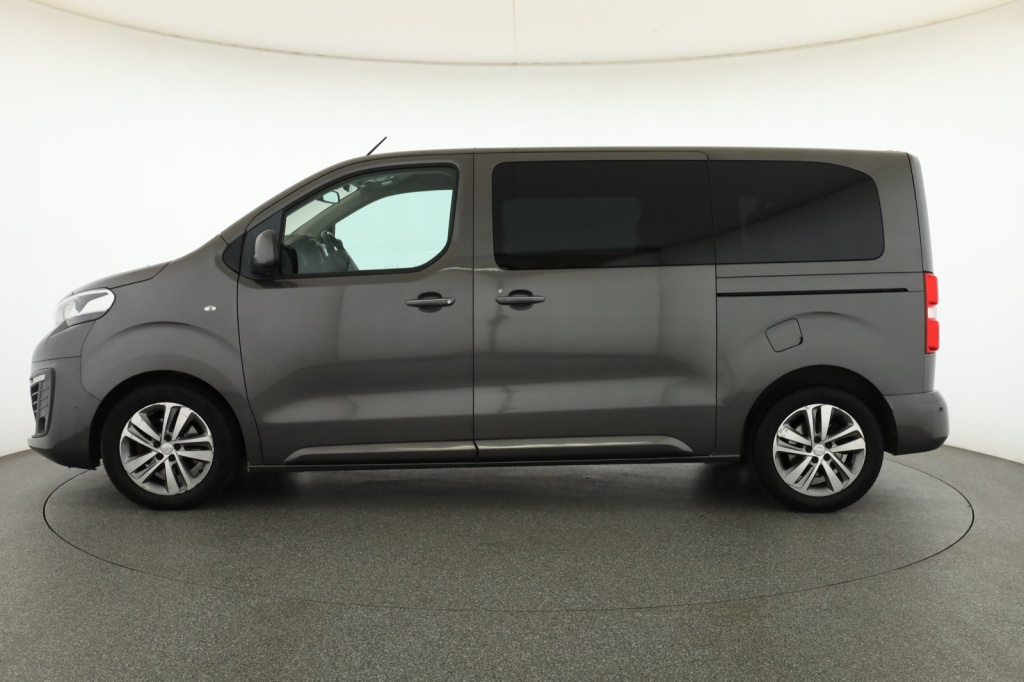 Peugeot Traveller