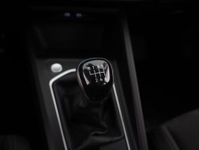 Volkswagen Golf - 2021