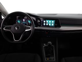 Volkswagen Golf - 2021