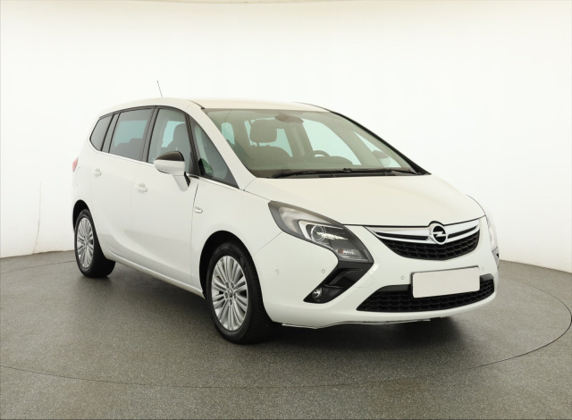 Opel Zafira 2016