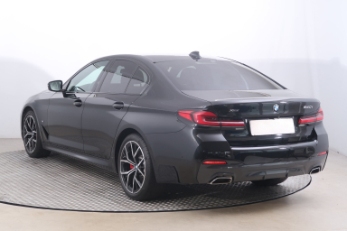 BMW 5 - 2021