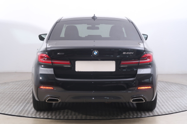 BMW 5 - 2021