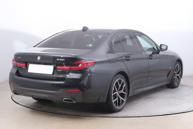 BMW 5 - 2021