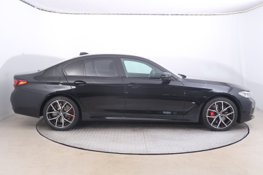 BMW 5 - 2021