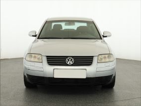 Volkswagen Passat - 2004