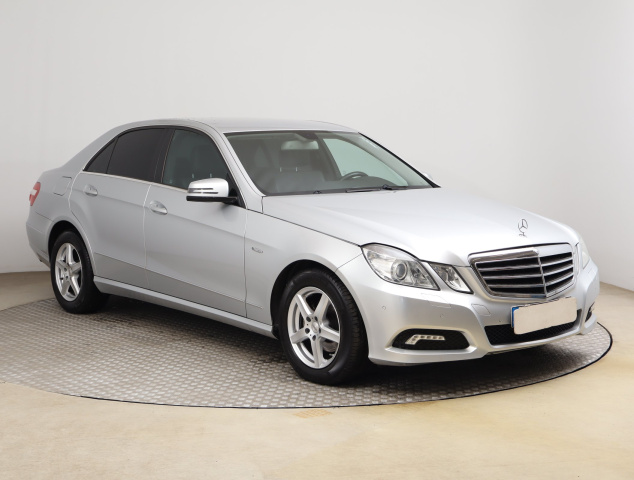 Mercedes-Benz E 2009