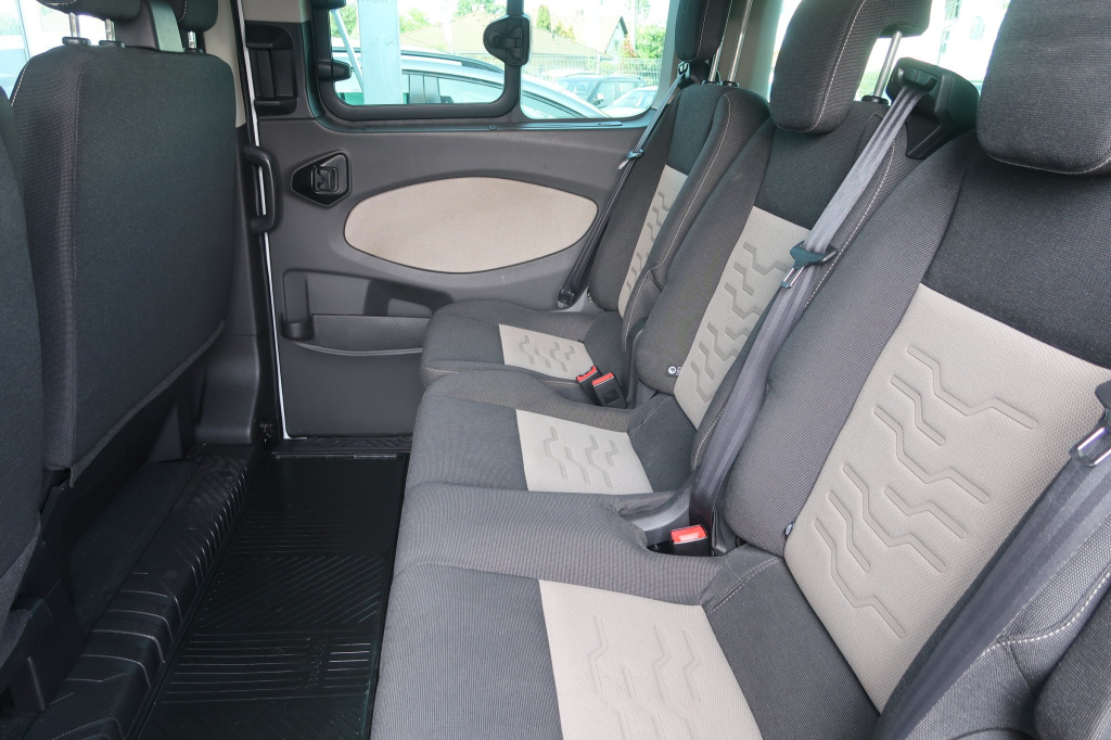 Ford Tourneo Custom