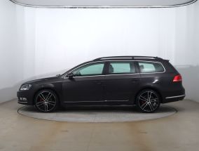 Volkswagen Passat - 2011