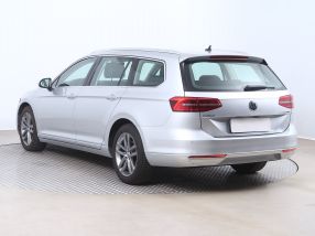 Volkswagen Passat - 2015