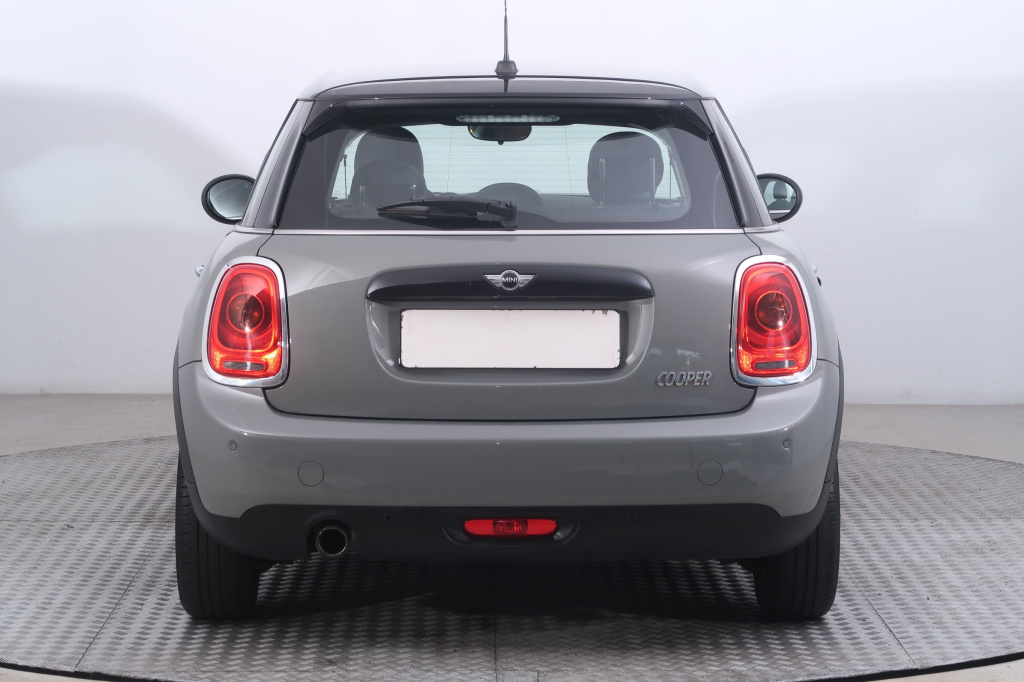 MINI 5-door