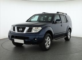 Nissan Pathfinder - 2008
