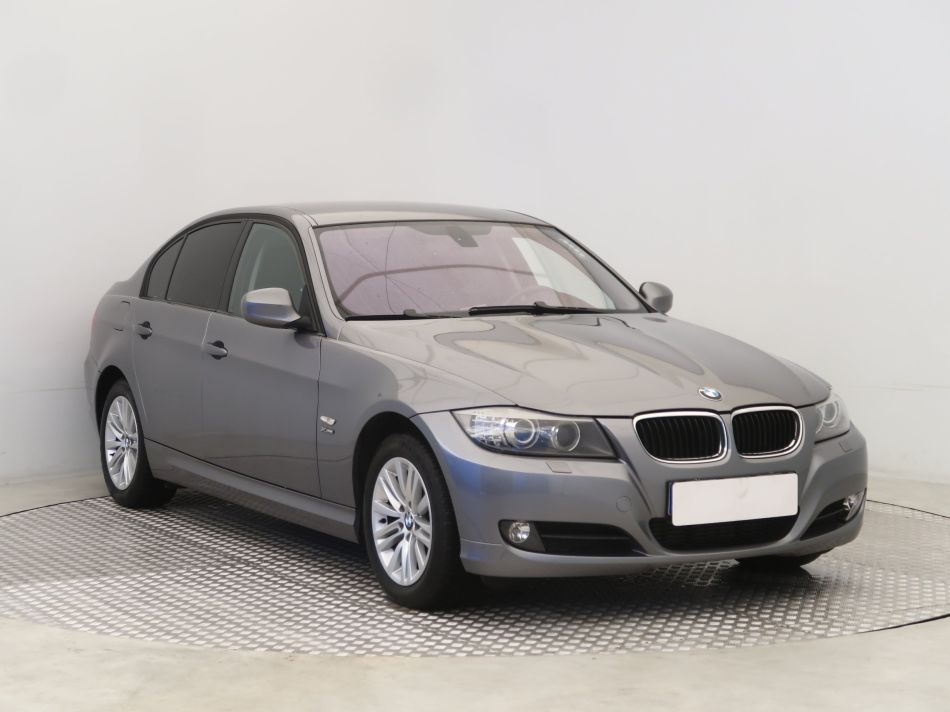 BMW 3 - 2009